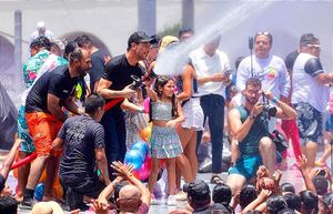 ¡Y SE BAÑARON! - FIESTAS DE SANTA ANA