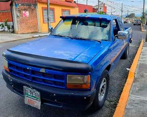 ¡DELINCUENTES ROBAN CAMIONETA EN CÓRDOBA!