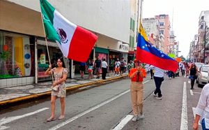 ¡NO HAY EQUILIBRIO! - "DEMOCRACIA SÍ, AUTORITARISMO NO"