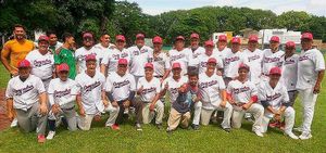 ¡COMPADRES Y AMIGOS ES CAMPEONÍSIMO DEL SOFTBOL! - PERDÍAN 11-2 EN LA ÚLTIMA!