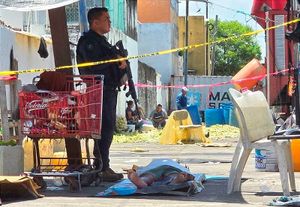 ¡“RUCHO” FALLECIÓ EN EL MERCADO MALIBRÁN! - EL "CHAPARRO" LO CARGÓ HASTA LA SOMBRA