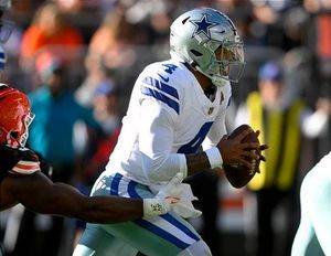 ¡INICIAN COWBOYS CON PODERÍO Y TRIUNFO A CLEVELAND!