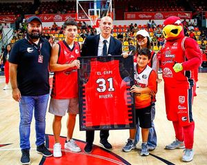 ¡HALCONES ROJOS INMORTALIZAN SU 31! - *Retiran el jersey del “CAPI” CARLOS RIVERA