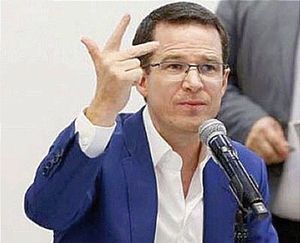 ¡“QUE DEJE DE PRESIONAR A LAS Y A LOS SENADORES DE LA OPOSICIÓN”!