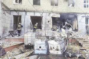 ¡ATAQUE RUSO CONTRA CENTRO MÉDICO EN UCRANIA DEJA 9 MUERTOS!