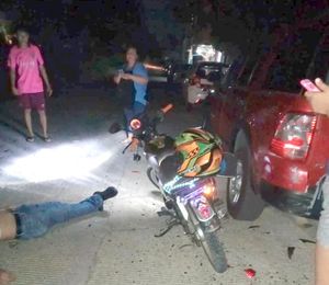 ¡MOTORIZADO CASI SE MATA AL IMPACTARSE CONTRA CAMIONETA! - ENCONTRONAZO EN HACIENDA SOTAVENTO