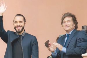 ¡“SOMOS GRANDES AMIGOS”: BUKELE SE REÚNE CON MILEI EN ARGENTINA!