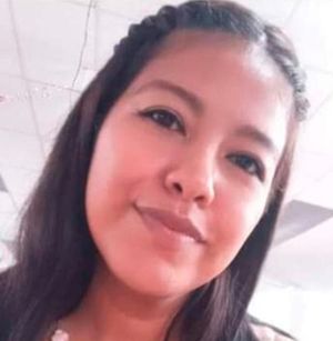 ¡OTRA MUJER BOQUEÑA ESTÁ DESAPARECIDA!
