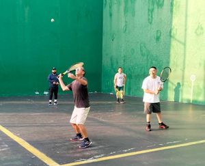 ¡INVITAN A TORNEO DE FRONTENIS EN LEYES DE REFORMA!