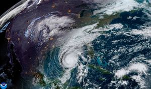 ¡“RAFAEL" SE DESPLAZA HACIA EL CENTRO DEL GOLFO DE MÉXICO! - *HASTA EL LUNES 11 DEFINIRÁ SU RUMBO DE IMPACTO