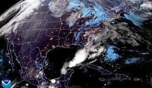 ¡TRAE RACHAS FUERTES, LLUVIAS Y DOS TRUENOS! - *MAÑANA REFRESCA TANTITO