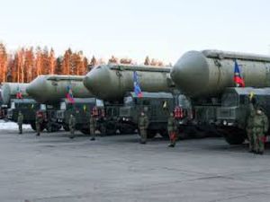 EL KREMLIN REVISÓ SU POLÍTICA NUCLEAR. ¿ÉSTO HACE MÁS PROBABLE EL USO DE ARMAS ATÓMICAS?