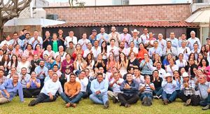 ¡CUMBRE DE LIDERAZGOS!