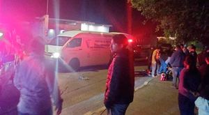 ¡MAMÁ Y SUS DOS HIJOS EMBESTIDOS POR PRESUNTOS POLICÍAS EBRIOS!