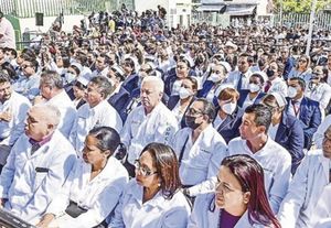 ¡DESEMPLEO DE MÉDICOS MEXICANOS, FRENTE A LA CONTRATACIÓN DE CUBANOS, UN FALLO EN EL SISTEMA DE SALUD: "THE LANCET"!