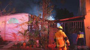 ¡ARDE CASA EN LA CARRANZA!