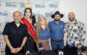 MONTSE PEREYRA, GANADORA EN COLOMBIA DEL REINADO MUNDIAL DE LA PIÑA