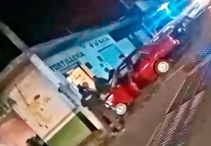 ¡CONDUCTOR SE IMPACTA CONTRA POSTE DE CONCRETO EN ORIZABA!