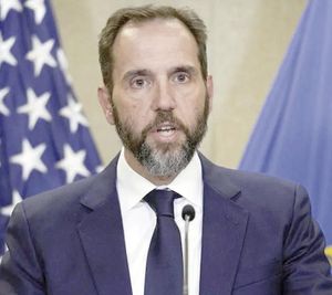 ¡RENUNCIA FISCAL QUE DIRIGIÓ INDAGATORIAS CONTRA TRUMP!