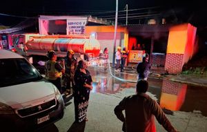 ¡SE CHAMUSCÓ ROSTICERÍA EN MEDELLÍN!