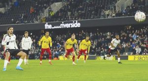 ¡RAÚL JIMÉNEZ SIGUE EN ROMANCE CON OTRO GOL EN EL FULHAM!