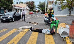 ¡POR ESQUIVAR BACHE ARROLLÓ A MOTOCICLISTA!
