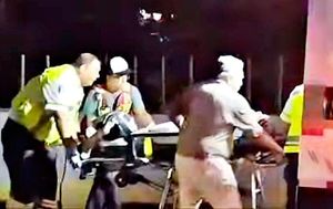 ¡DERRAPA PAREJA DE MOTOCICLISTAS EN EL TREBOL DE AMATLÁN!
