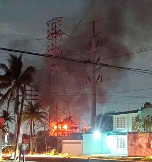 ¡MEGA-APAGÓN! - EXPLOTA SUBESTACIÓN DE CFE
