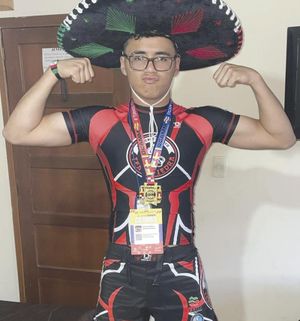 ¡SERGIO ESTEBAN ES CAMPEON INTERNACIONAL!
