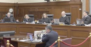 ¡LA SCJN “BATEA” RECURSOS DEL TRIBUNAL ELECTORAL CONTRA LOS CUATRO  MINISTROS!