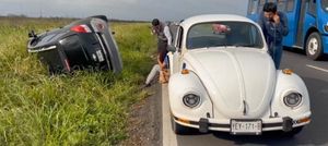 ¡CONDUCTORA QUEDÓ ATRAPA EN CHOQUE CARRETERO!