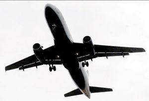 ¡LLEGA A PERÚ EL PRIMER VUELO CON DEPORTADOS DESDE LOS EU!