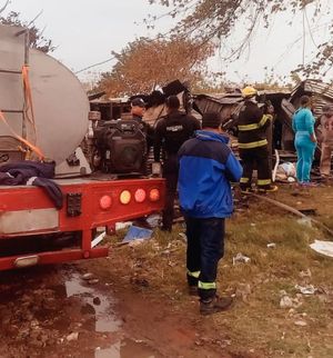 ¡SE QUEMAN DOS CASITAS EN LA COLONIA FÉNIX!