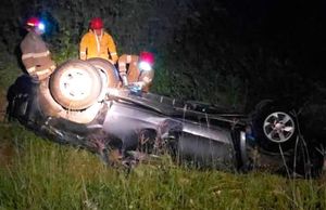 ¡UN MUERTO Y UN HERIDO EN VOLCADURA EN SAN RAFAEL!