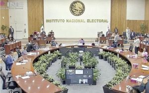 ¡NO LES QUIEREN DAR LA MILLONIZA AL INE! - ÁNDALE