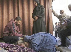 ¡ATAQUES ISRAELÍES MATAN A MÁS DE 60 PALESTINOS EN GAZA!