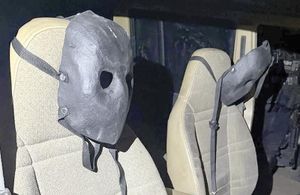 ¡ASEGURAN VEHÍCULOS Y MÁSCARAS BLINDADAS!
