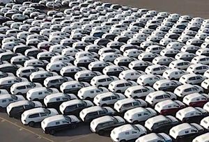 ¡VENDEN PUROS COCHES NUEVOS!