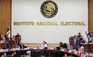 ¡YA ES UN COCHINERO! - *Y ni ha empezado la carrera por alcaldías