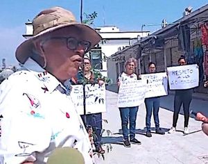 ¡PROTESTAN ARTESANOS CONTRA LA ASIPONA!