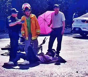 ¡CAMIONETA DE LUJO ARROLLÓ A DOS MOTOCICLISTAS!
