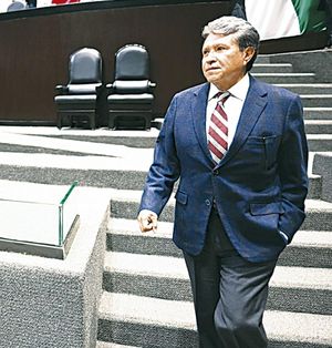¡MONREAL LO DEFIENDE! - *“La política no es de ángeles  y tampoco de demonios”