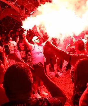 ¡ETERNOS! - *"NO SOMOS PIRATAS, SOMOS TIBURONES"...REVIVE PASIÓN ROJA