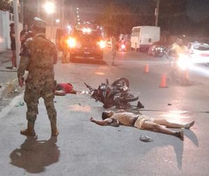 ¡DOS POLLEROS CHOCAN CONTRA CAMIÓN DE PASAJE EN TARIMOYA!