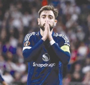 ¡LE SACA LYON EL EMPATE AL UNITED EN LA ÚLTIMA JUGADA!