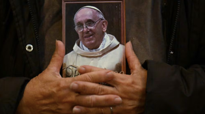 ¡PIDIÓ EL PONTÍFICE EN TESTAMENTO SEPULCRO SENCILLO!