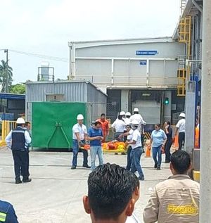 ¡EXPLOSIÓN EN ZONA INDUSTRIAL! - UN MUERTO Y VARIOS HERIDOS