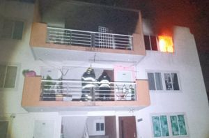 ¡FAMILIA LO PERDIÓ TODO POR VORAZ INCENDIO!