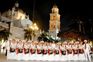 SON JAROCHO DESDE INDEPENDENCIA PEATONAL!