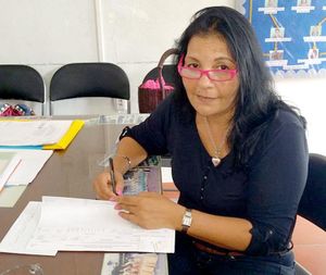 MUCHAS FELICIDADES PARA ADELA ROBLES…